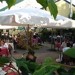 Restaurant The Kings Head Hotel 2*