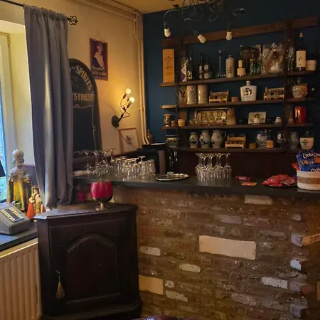 Restaurant The Kings Head Hotel 2*