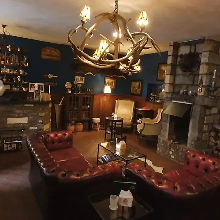 Отель Restaurant The Kings Head 2*