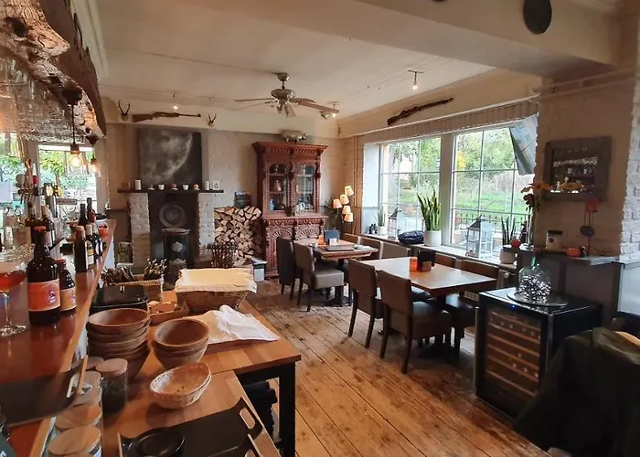 Restaurant The Kings Head Hotel 2*